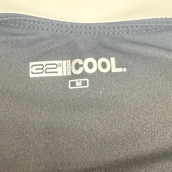 32Cool Women's Sleeveless Athletic Tops Built In Bra - Black & Blue - Picture 6 of 9